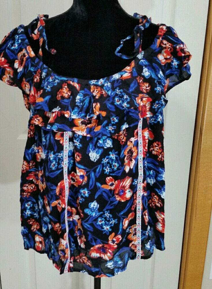 Relativity summer top
